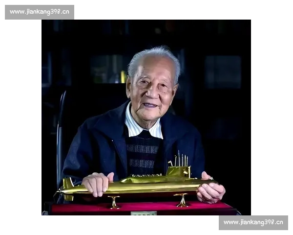 黄旭华用一生守护祖国海防事业铸就中国核潜艇辉煌传奇